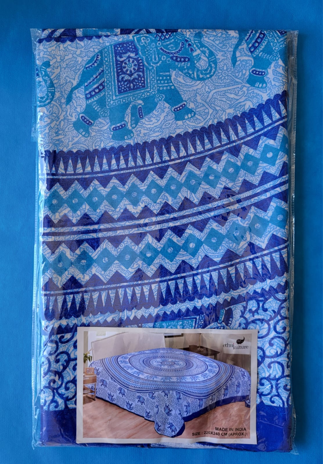 Manta con mandala azul